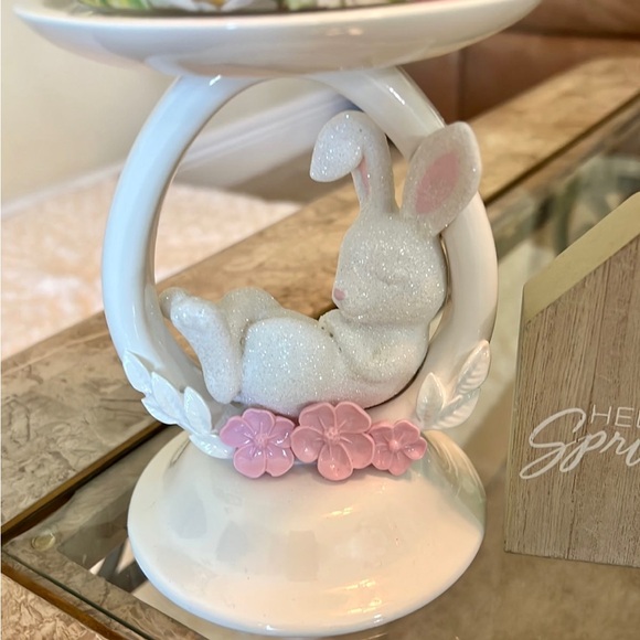 Bath & Body Works Napping Bunny 3 wick Pedestal Candle Holder - Picture 3 of 7